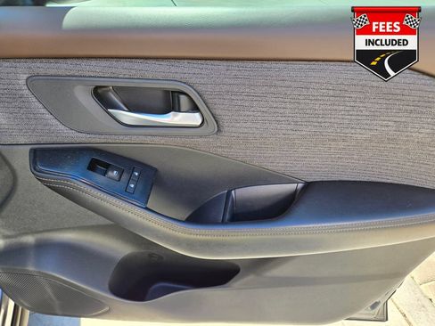 Used 2022 Nissan Rogue SV AWD/4WD image 22