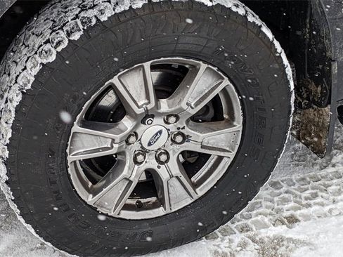 Used 2016 Ford F150 XLT w/ Equipment Group 302A Luxury image 10