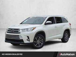 Certified 2017 Toyota Highlander XLE AWD/4WD video 1