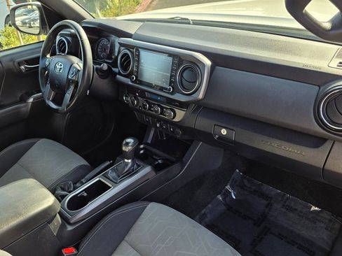 Used 2023 Toyota Tacoma TRD Off-Road w/ Black Out Package (TMS) image 9