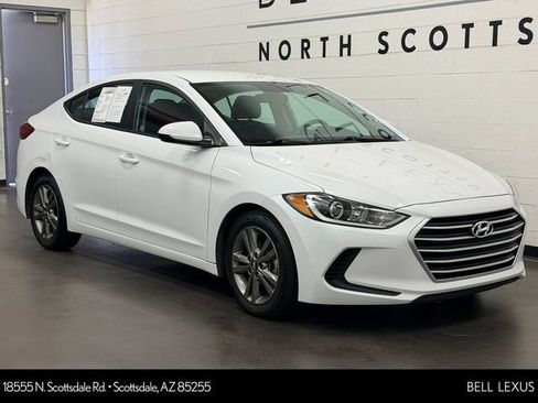 Used 2018 Hyundai Elantra SEL FWD image 1