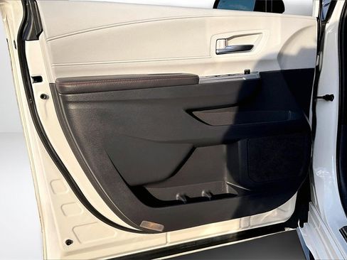 Used 2021 Toyota Sienna XSE image 20