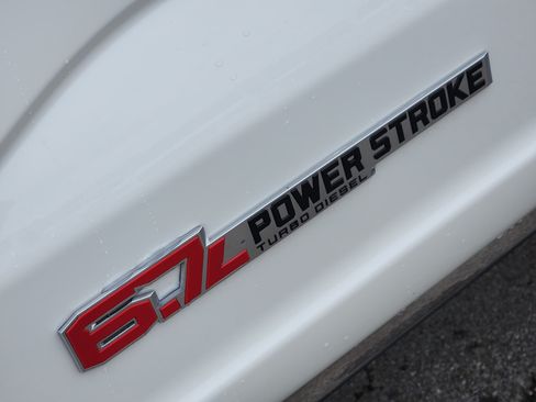 Used 2026 Ford F450 Platinum w/ FX4 Off-Road Package AWD/4WD image 13