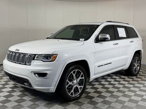 Used 2019 Jeep Grand Cherokee Overland image 2