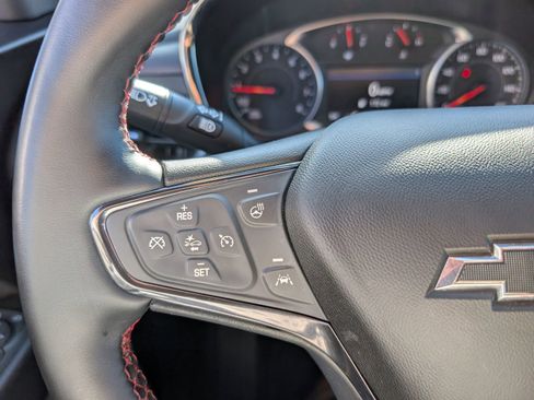 Used 2023 Chevrolet Equinox RS w/ RS Leather Package image 17