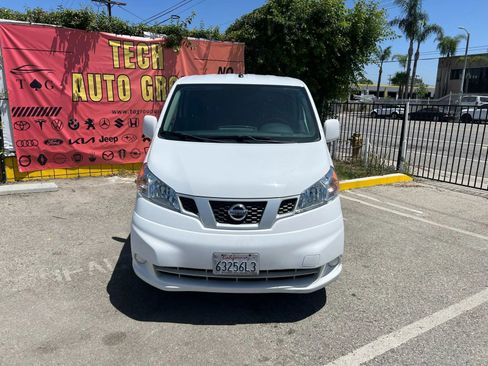 Used 2021 Nissan NV200 SV image 2