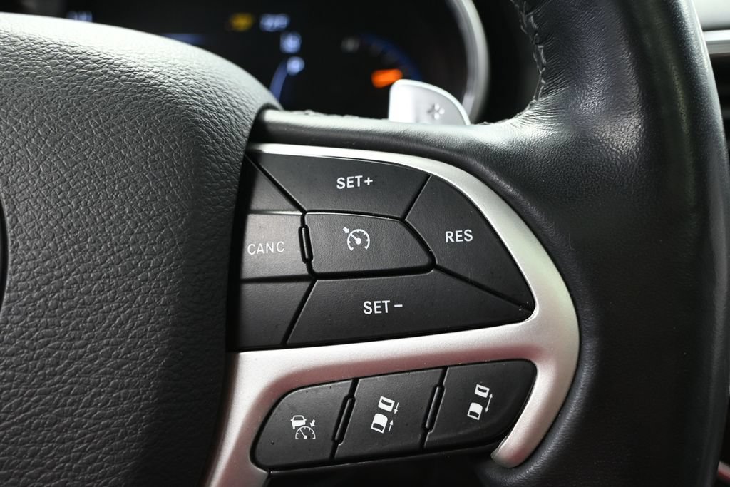 Used 2021 Jeep Grand Cherokee Summit AWD/4WD image 23