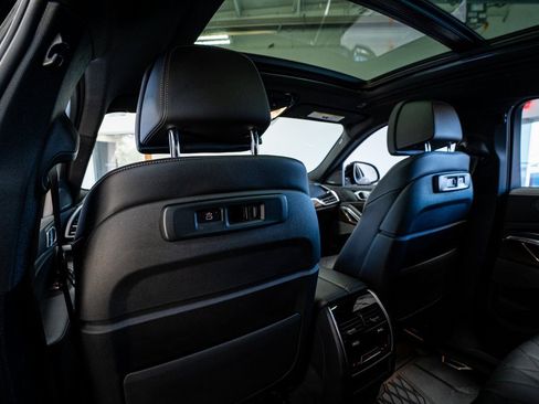 Used 2023 BMW X6 xDrive40i w/ M Sport Package image 62