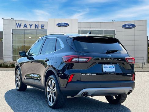 Used 2023 Ford Escape Platinum w/ Premium Technology Package image 4