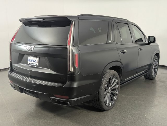 Used 2023 Cadillac Escalade Sport Platinum w/ Heavy-Duty Trailer Package AWD/4WD image 7