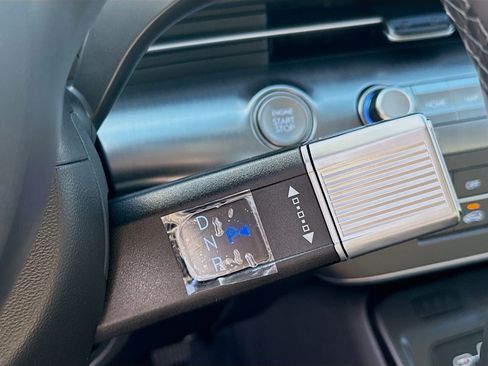 New 2026 Hyundai Kona Limited FWD image 13