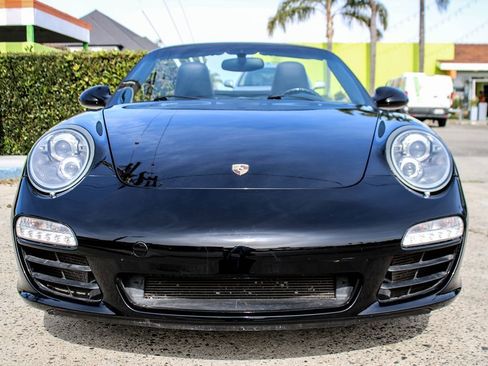 Used 2011 Porsche 911 Carrera 4S image 10