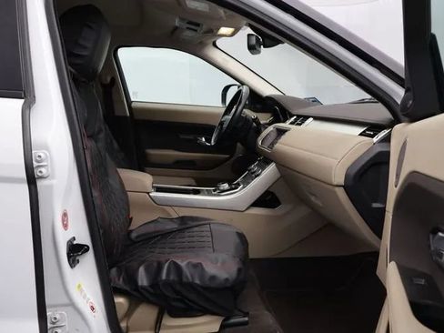 Used 2013 Land Rover Range Rover Evoque Pure AWD/4WD image 17