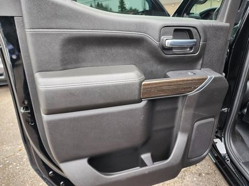 Used 2021 Chevrolet Silverado 1500 LT Trail Boss w/ Convenience Package II image 23