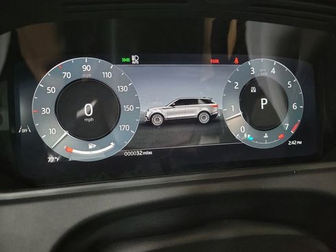 New 2026 Land Rover Range Rover Velar Dynamic SE image 17