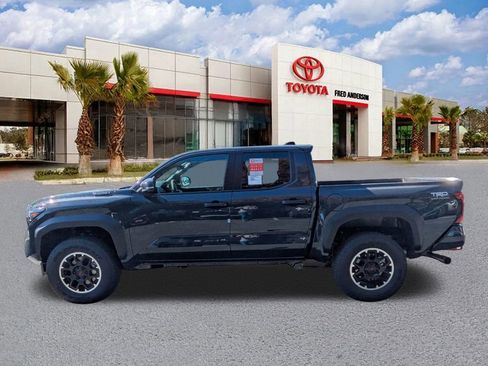 New 2025 Toyota Tacoma TRD Off-Road image 8