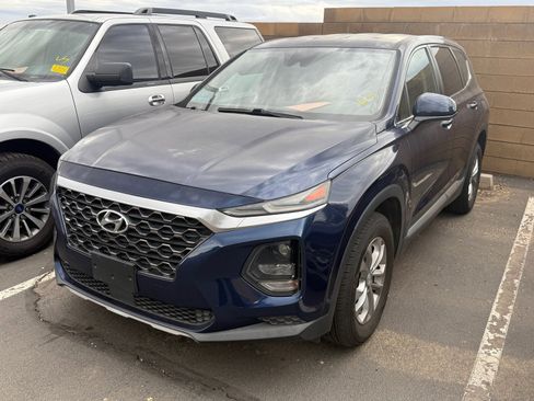 Used 2019 Hyundai Santa Fe SE image 5