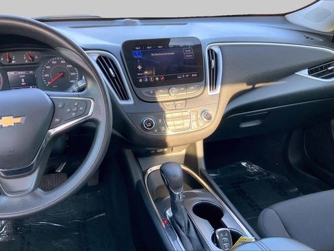 Used 2023 Chevrolet Malibu LT FWD image 7