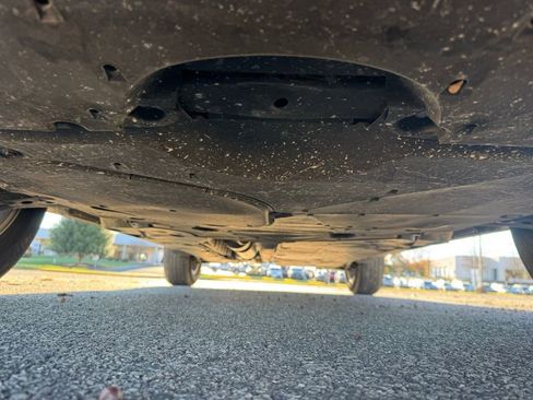 Used 2021 Toyota RAV4 XLE image 40