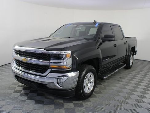 Used 2018 Chevrolet Silverado 1500 LT w/ All Star Edition image 20