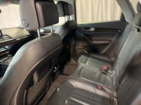 Used 2019 Audi Q5 2.0T Premium Plus w/ Premium Plus Package image 19