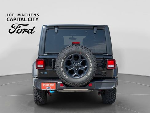 Used 2023 Jeep Wrangler Unlimited w/ Cold Weather Group AWD/4WD image 6