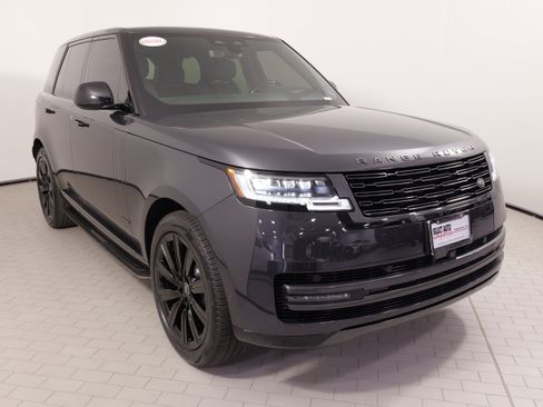 Used 2024 Land Rover Range Rover Autobiography AWD/4WD image 6