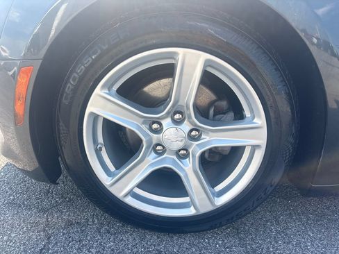 Used 2016 Chevrolet Camaro LT RWD image 30