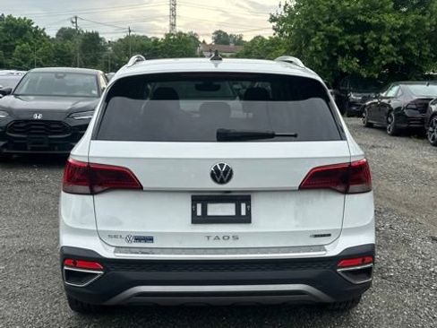 Used 2023 Volkswagen Taos SEL AWD/4WD image 4