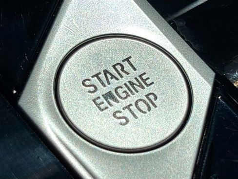 Used 2025 BMW X7 xDrive40i image 48