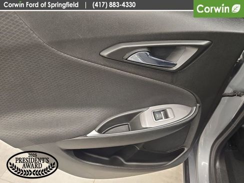 Used 2023 Chevrolet Malibu LT FWD image 17