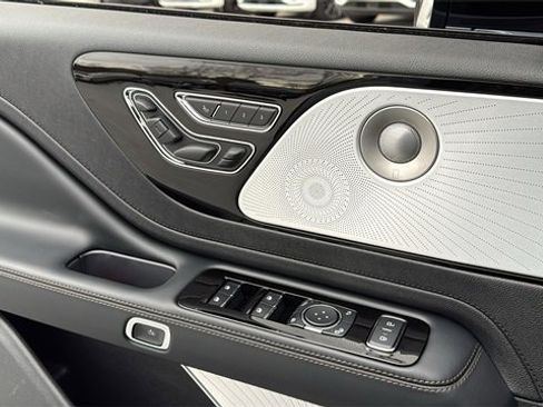 New 2026 Lincoln Aviator Reserve image 26