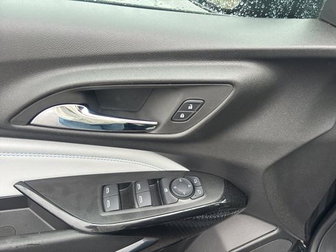 New 2025 Chevrolet Trax LT w/ Sunroof Package image 22