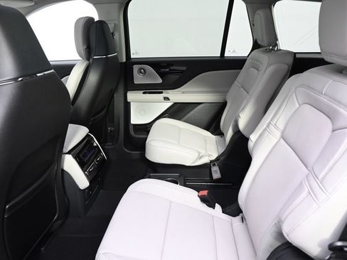 New 2026 Lincoln Aviator Reserve AWD/4WD image 22