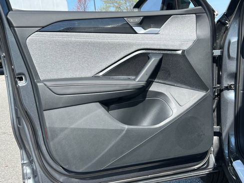 New 2026 Volkswagen Tiguan S image 14