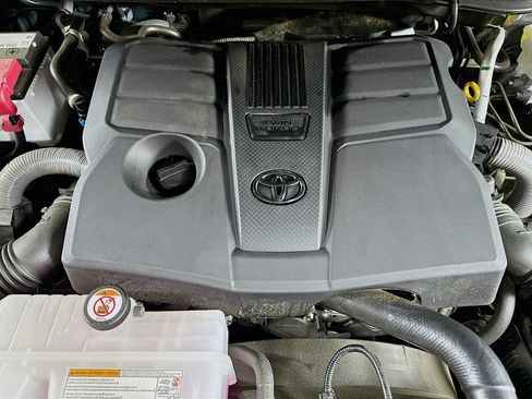 Used 2026 Toyota Tundra SR5 w/ SR5 Premium Package RWD image 31