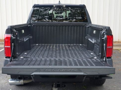 Used 2025 Toyota Tacoma Limited AWD/4WD image 10