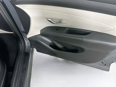 Used 2025 Hyundai Tucson SEL FWD image 32