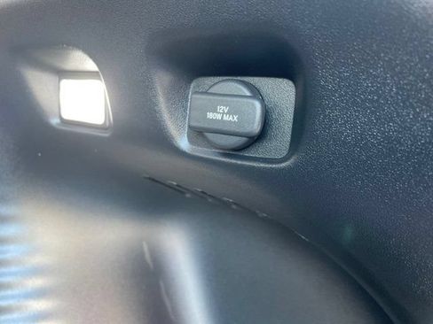 Used 2024 Honda HR-V EX-L image 17