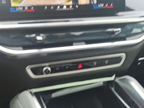 Used 2026 BMW X6 xDrive40i w/ Climate Comfort Package AWD/4WD image 15