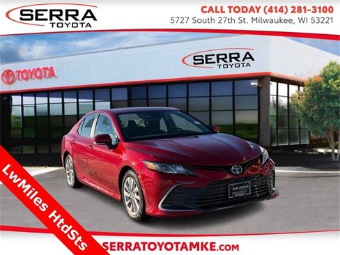 Used 2023 Toyota Camry LE image 1