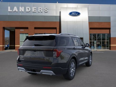 New 2025 Ford Explorer Platinum image 8