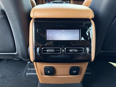 Used 2023 Lincoln Aviator Black Label w/ Dynamic Handling Package image 16