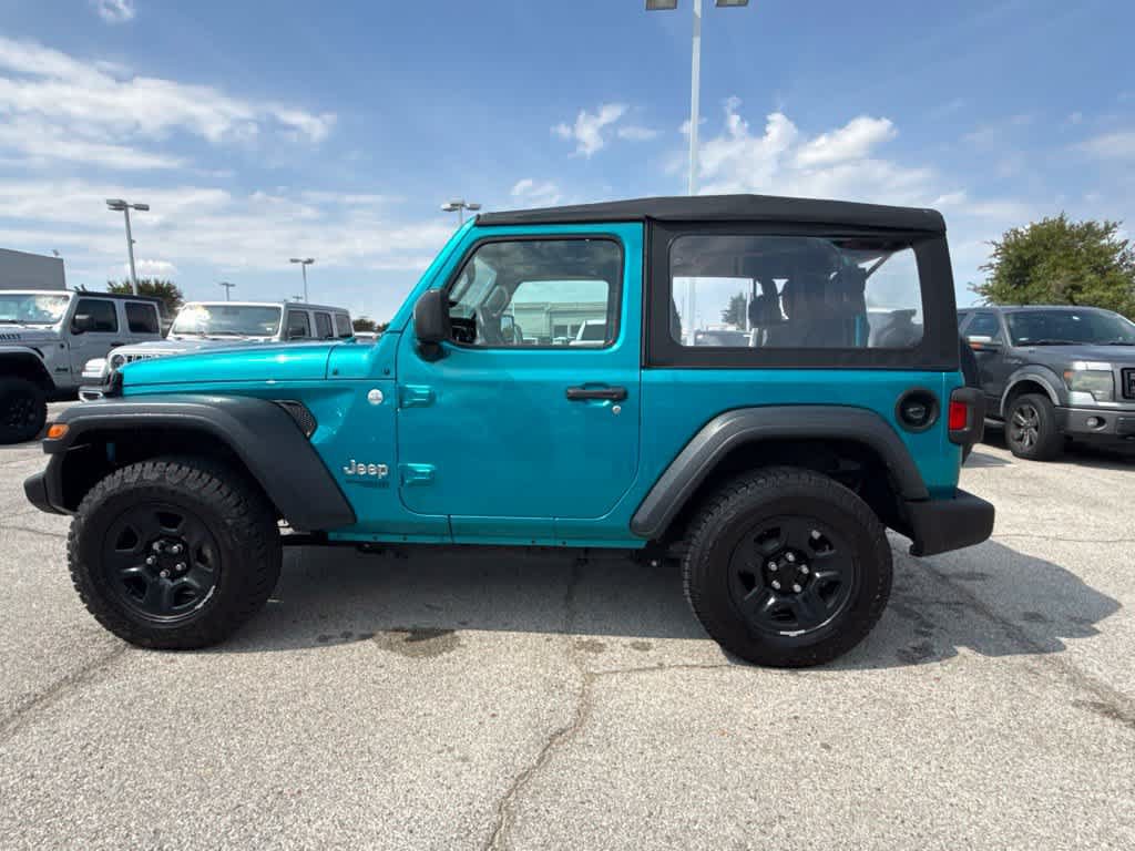 Used 2020 Jeep Wrangler Sport AWD/4WD image 2
