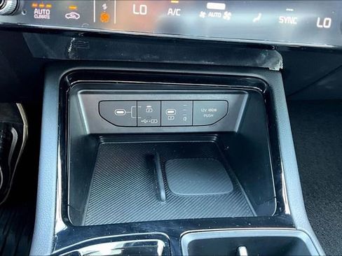 Used 2025 Kia K5 GT-Line w/ GT-Line Premium Package FWD image 17