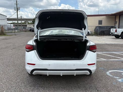 Used 2022 Nissan Sentra SV FWD image 13