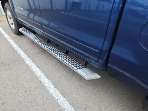 Used 2017 Chevrolet Silverado 1500 LT w/ All Star Edition AWD/4WD image 6