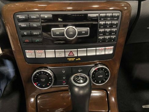 Used 2014 Mercedes-Benz SLK 250 image 27