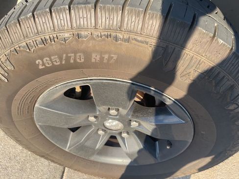 Used 2019 RAM 1500 Classic SLT RWD image 24