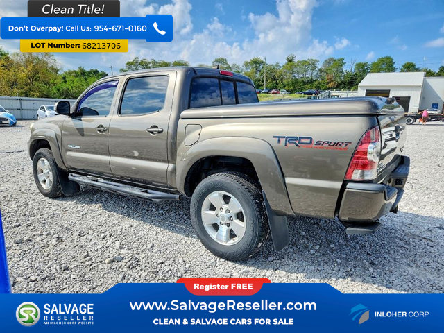 Used 2015 Toyota Tacoma PreRunner w/ TRD Sport Package RWD image 3